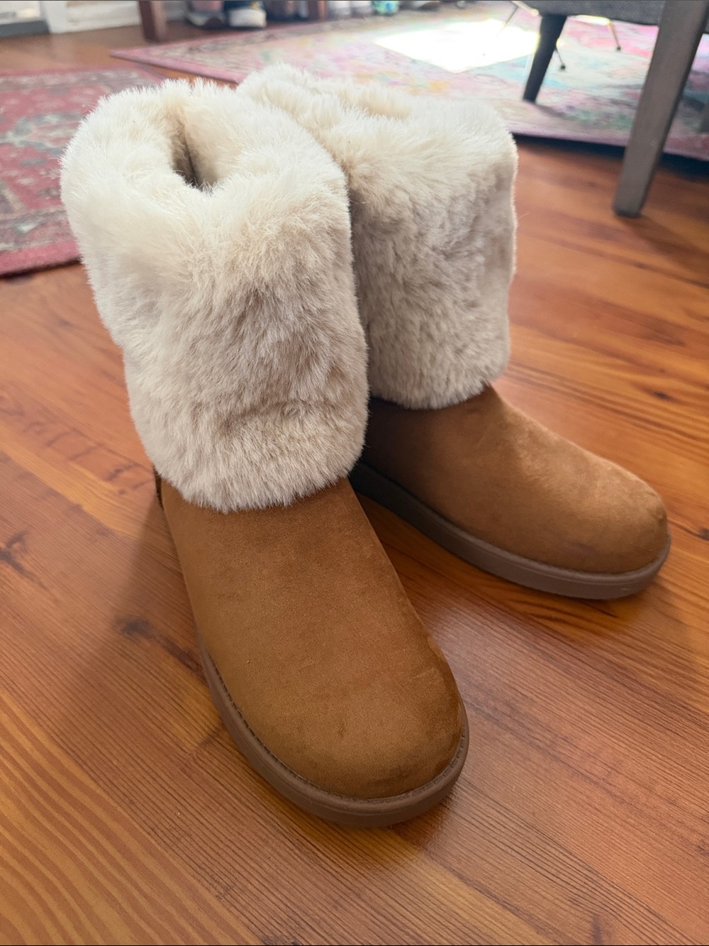 Guess Tan Suede Winter Boots with Cream Faux-Fur Cuff